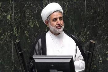 عکس/ ادعای جنجالی یاشار سلطانی درباره نماینده قم؛ ذوالنور در حال پیدا کردن گنج است!