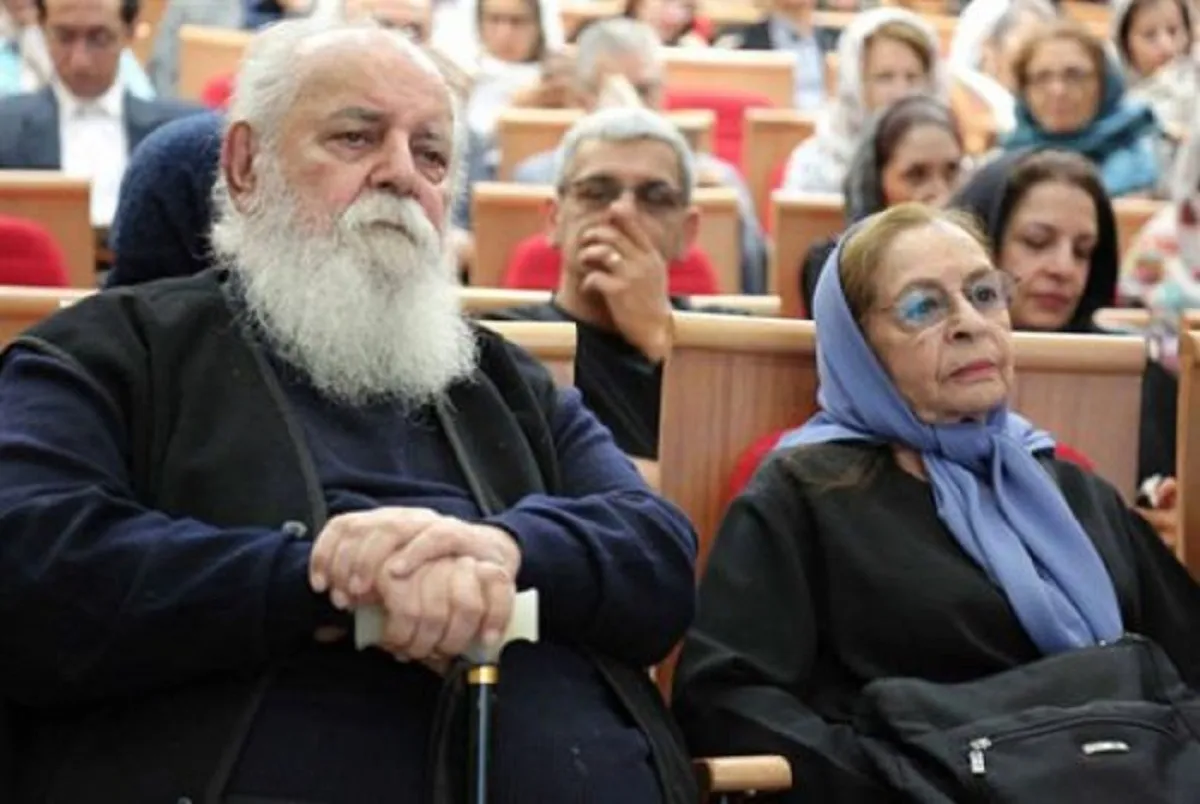 هوشنگ ابتهاج به سوگ همسر خود نشست