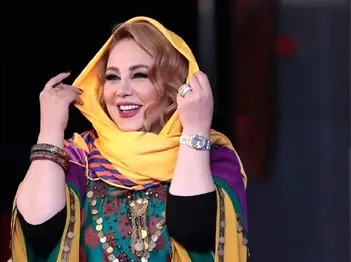 عکس / کنایه بهنوش بختیاری به وطن‌فروشان