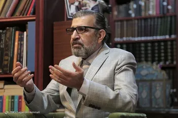فیلم / کنایه صادق خرازی به صداوسیما: قافیه را باخته‌اید!