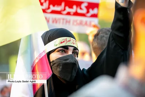 عکس/زنان کفن پوش در میدان فلسطین تهران