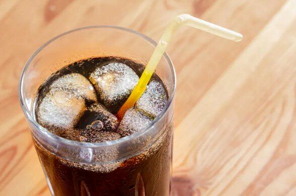 نوشابه رژیمی چه بلایی سر کبد می‌آورد؟