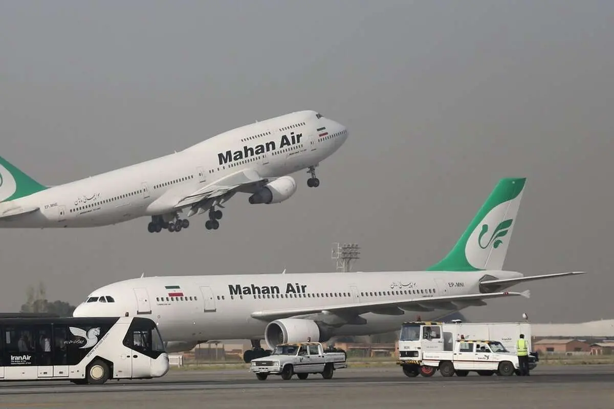 پرواز هواپیماها در فرودگاه