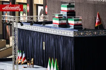 جمعیت میدان ۱۵ خرداد مشهد در مسیر تشییع پیکر رهبر شهید + فیلم