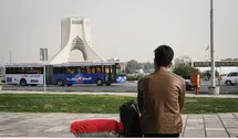 اقتصاد غیررسمی در ایران بزرگ‌تر شد؛ محدودیت اینترنت چند شغل را حذف کرد؟
