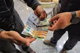 دلار و یورو در زمان بسته شدن بازار چقدر بود؟