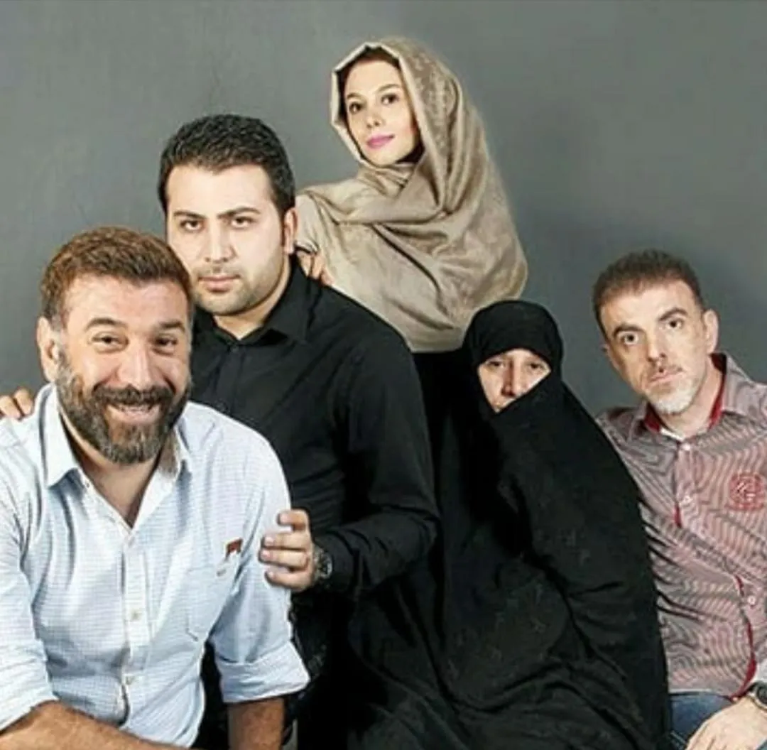 ببینید/ همه اعضای خانواده علی انصاریان در یک قاب