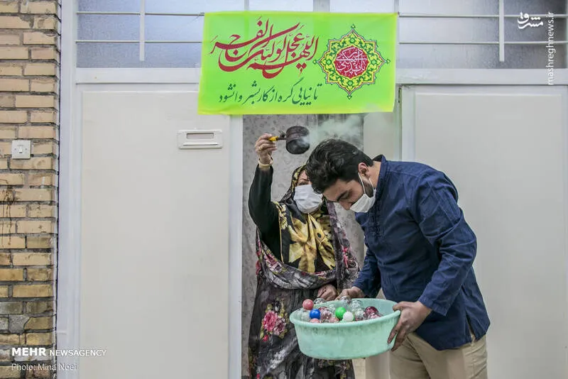 مردم تبریز در آستانه استقبال از جشن بزرگ نیمه شعبان با آذین بندی و چراغانی و نصب پرچم&zwnj;های امام زمان (عج) در قالب پویش مهدوی در محلات شهر تبریز به پیشواز این روز بزرگ رفتند.