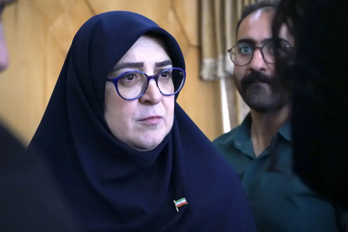 ویدئوی پربازدید از جدال لفظی مهاجرانی و مجری تلویزیون درباره اینترنت