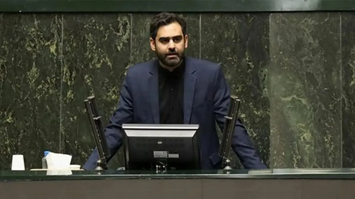 چند نکته درباره جنجال خانم وزیر و امیرحسین ثابتی