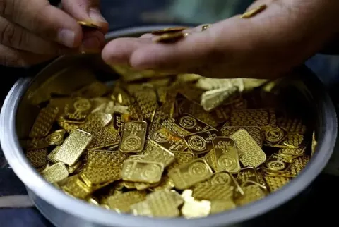 طلا دوباره اوج گرفت؛ قیمت جهانی به ۴۳۸۳ دلار رسید