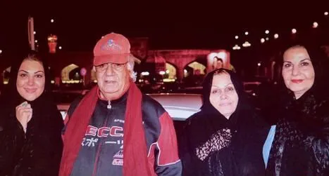 سفر ۲بازیگر زن قبل و بعد از انقلاب به مشهد + عکس
