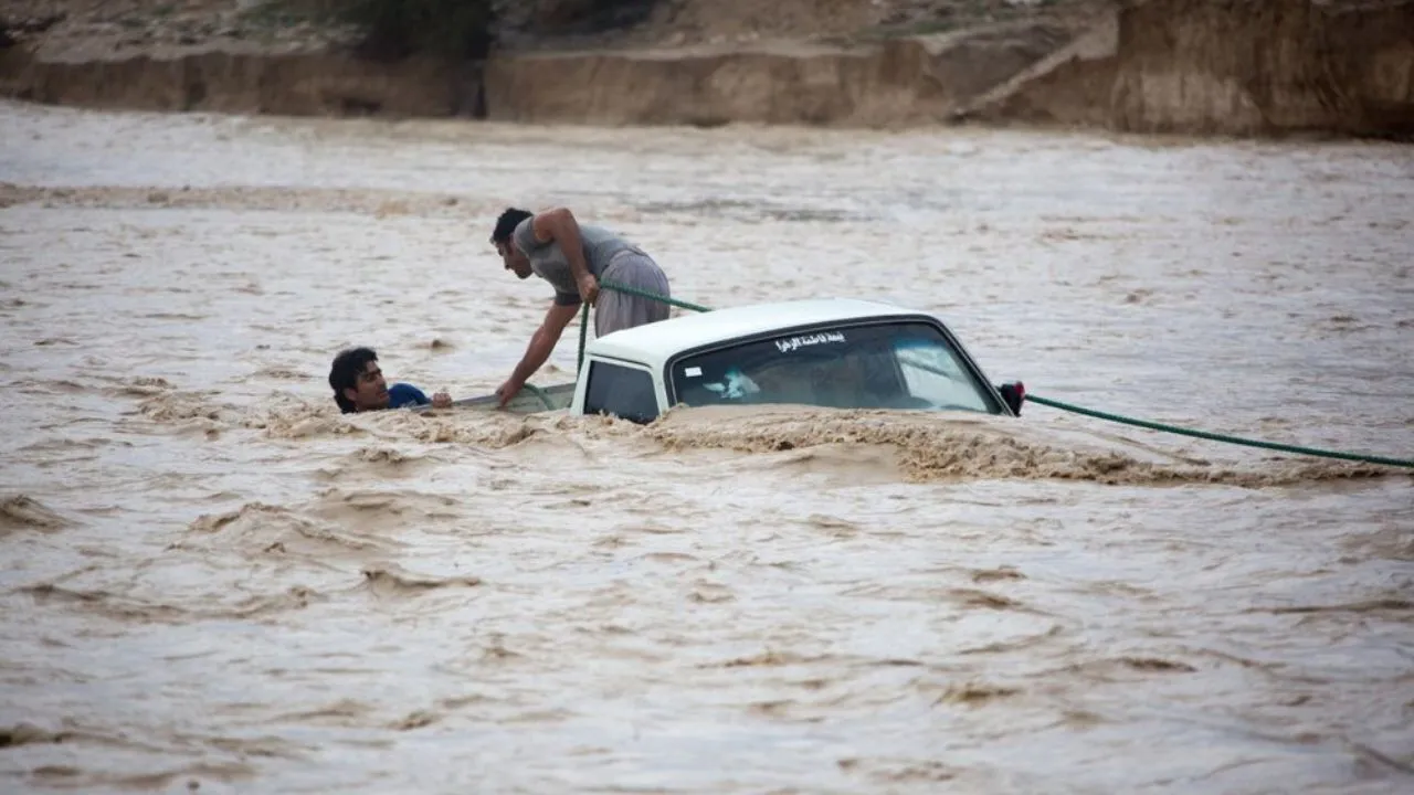 سیل شدید در گلستان موجب خسارت به کشاورزی و راهآهن شد / محور بندرگز مسدود شد سیل شدید در گلستان موجب خسارت به کشاورزی و راهآهن شد / محور بندرگز مسدود شد