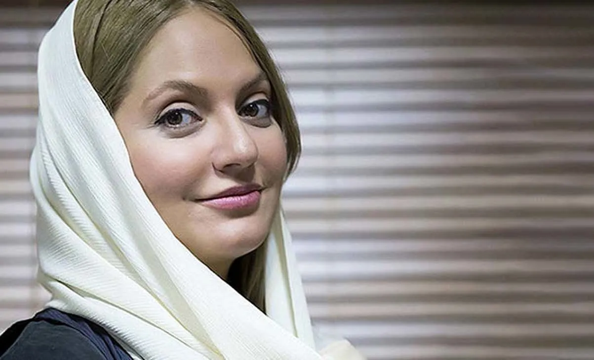 ماجرای دست مردانه پنهان کنار مهناز افشار چیست؟ + عکس