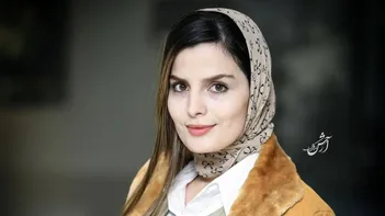 فیلم / حضور خانم بازیگر با دلار ۲۰۰ هزار تومانی در کنسرت شادمهر