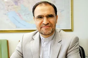 فیلم / توهین زشت یک نماینده مجلس به مهسا امینی
