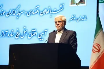 عارف: یاد گرفتیم به بهترین شکل تحریم‌ها را دور بزنیم