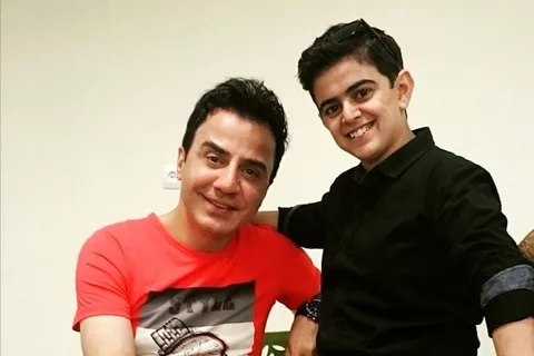 عکس/ چهره شکسته امیرمحمد در مراسم تشییع آرش میراحمدی