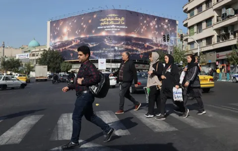 چالش نه جنگ و نه صلح با اقتصاد ایران چه می‌کند؟/ صنعت نفت ایران، گرفتار توسعه‌نیافتگی و عقب‌ماندگی