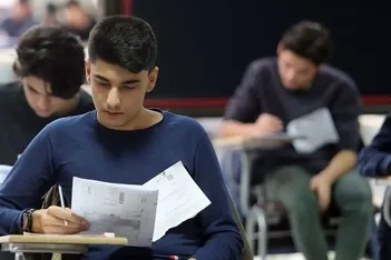 ۲۵ سال از این عکس گذشت؛ سرنوشت نفرات اول کنکور ریاضی همه را غافلگیر کرد