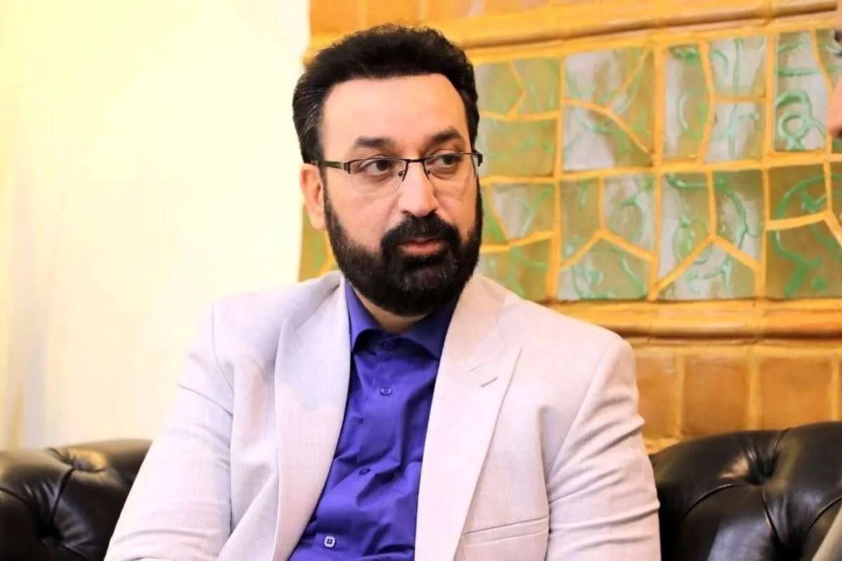 فرزاد جمشیدی مجری تلویزیون