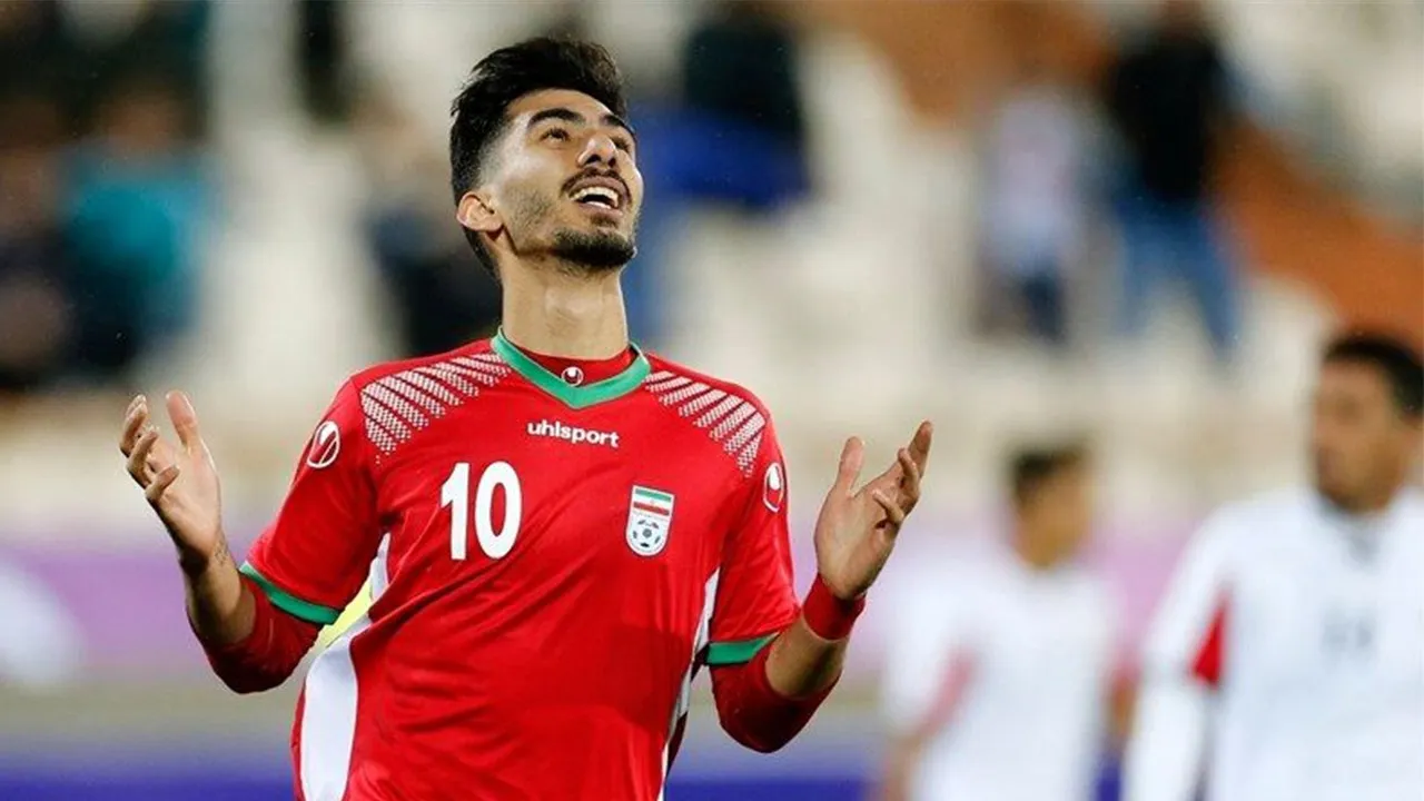 تلاش مهاجم گل گهر برای حضور در پرسپولیس