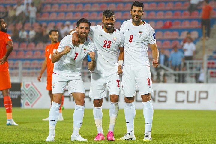 بازیکنان بلاتکلیف فوتبال ایران