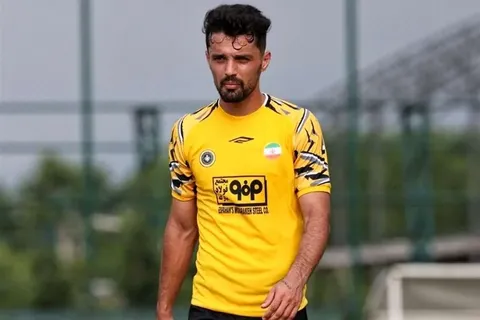 ۲ بازیکن سپاهان به بازی با استقلال نمی‌رسند