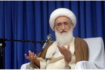 عکس/ رئیس دفتر رهبر انقلاب به عیادت آیت‌الله نوری همدانی رفت