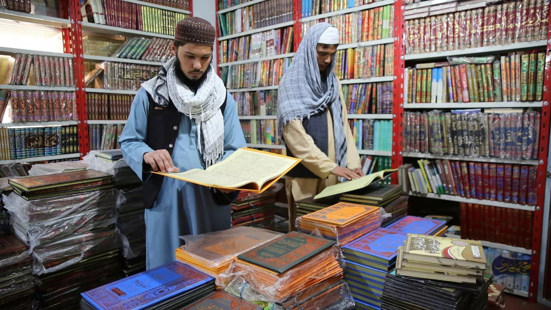 تلاش طالبان برای حذف ادبیات و متون «غیر اسلامی»