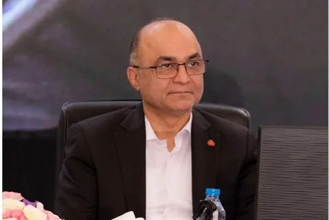 عکس/ نمایی جالب از مراسم ترحیم مدیرعامل بانک ملت!