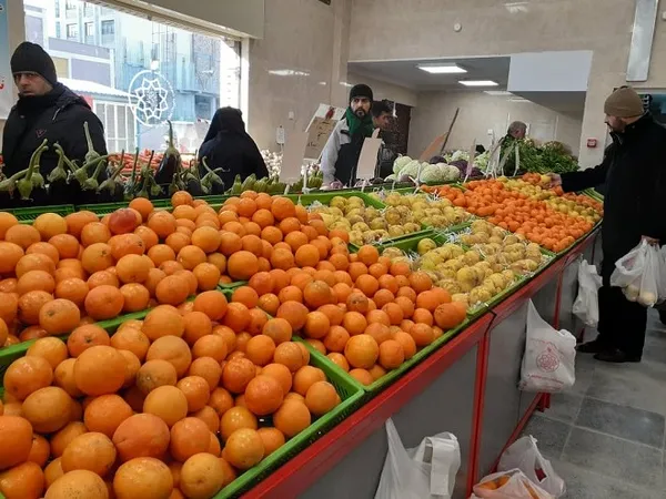خطر فساد حجم زیادی پرتقال و سیب در انبار‌ها