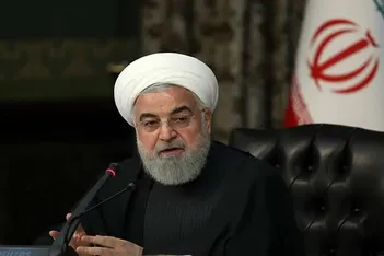 خاطرات روحانی از رساندن پیام آمادگی عراق برای حمله به ایران به رهبر شهید