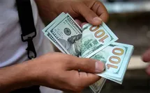 هزینه عقب‌ راندن دلار از مرز ۲۰۰ هزار تومان چقدر است؟