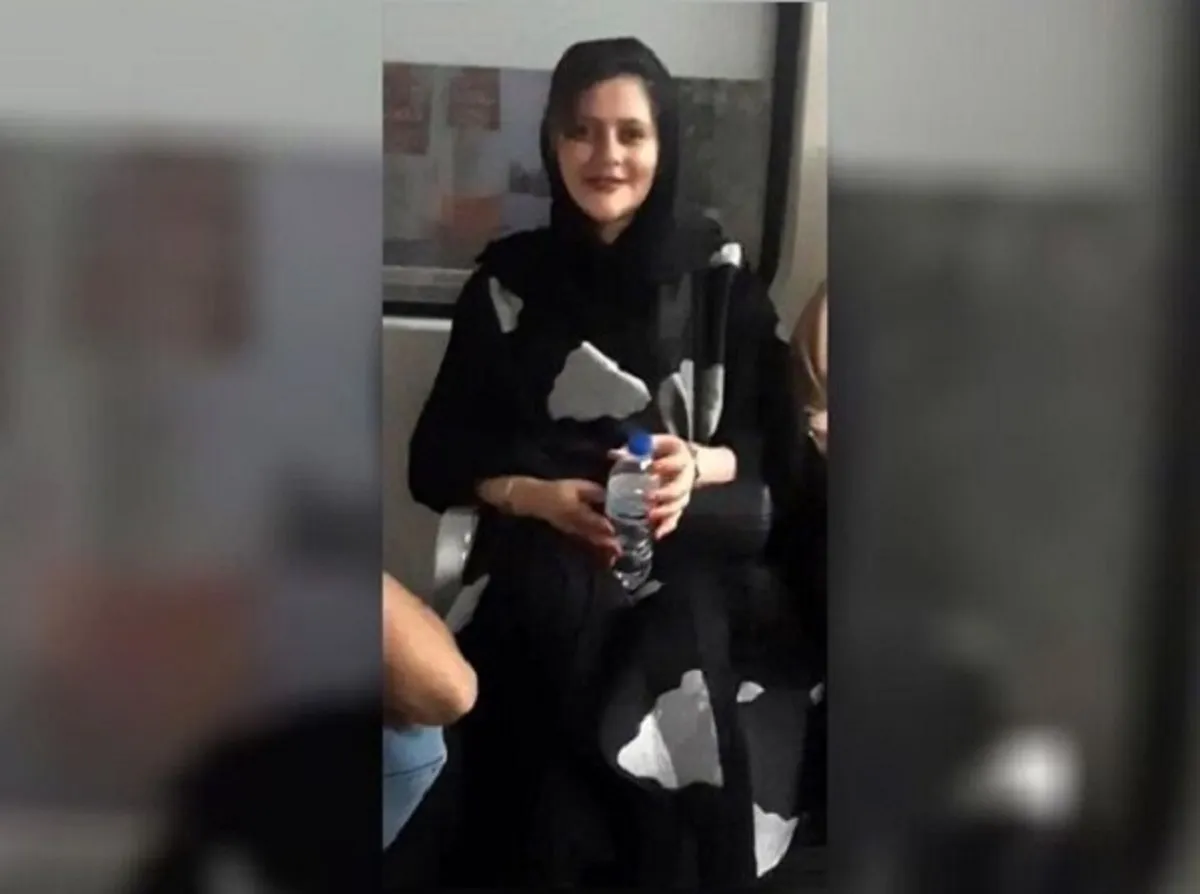 خبرگزاری تسنیم: فردی به نام بختیار که ادعای «آسیب به جمجمه» مهسا امینی از قول وی مطرح شده، هیچگاه در بین فرماندهان ارشد سپاه وجود نداشته