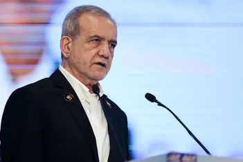 حرکت جالب هندی‌ها مقابل پزشکیان و دخترش
