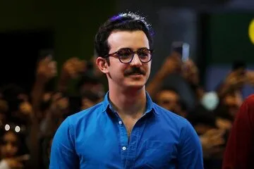 عکس/ علی شادمان و مادرش در بچگی