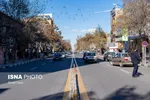 اواخر اسفند ۱۳۹۹ وضعیت شهر ارومیه نارنجی گزارش شده بود که این عامل باعث ممنوعیت سفر به این شهر در دوران سفر های نوروزی سال ۱۴۰۰ شد اما با این حال روند رو به رشد مبتلایان به کووید ۱۹ در این شهر موجب شده تا این شهر در هفته دوم فروردین در لیست شهر های قرمز کرونایی قرار بگیرد.