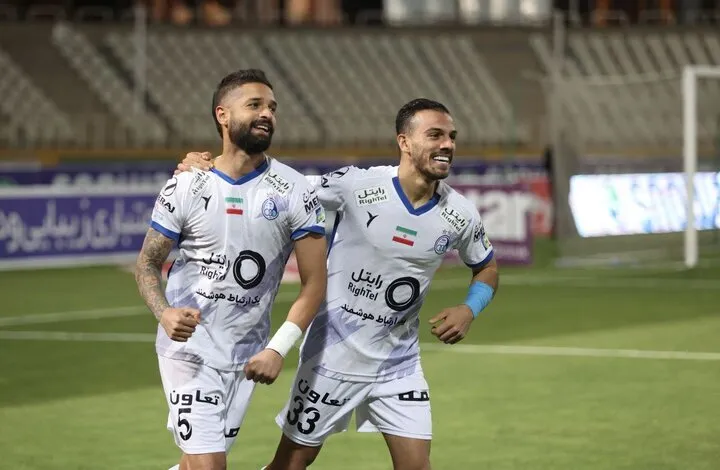 استقلال ۱۴۰۲ را با صدرنشینی تمام کرد