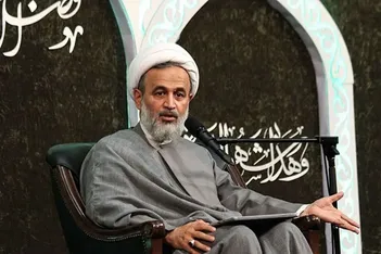 فیلم / پناهیان: قالیباف باید خود را پدر جهان بداند