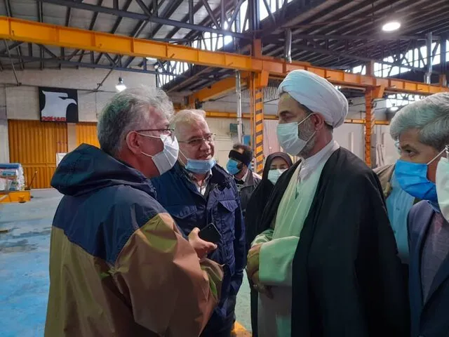 واردات کالا‌هایی که در حد نیاز در داخل تولید می‌شود ممنوع است