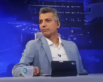 فیلم / جمله جنجالی عادل فردوسی پور درباره دلار