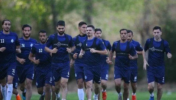 سه بازیکن در لیست خروجی استقلال؛ آبی‌ها به دنبال جذب جایگزین