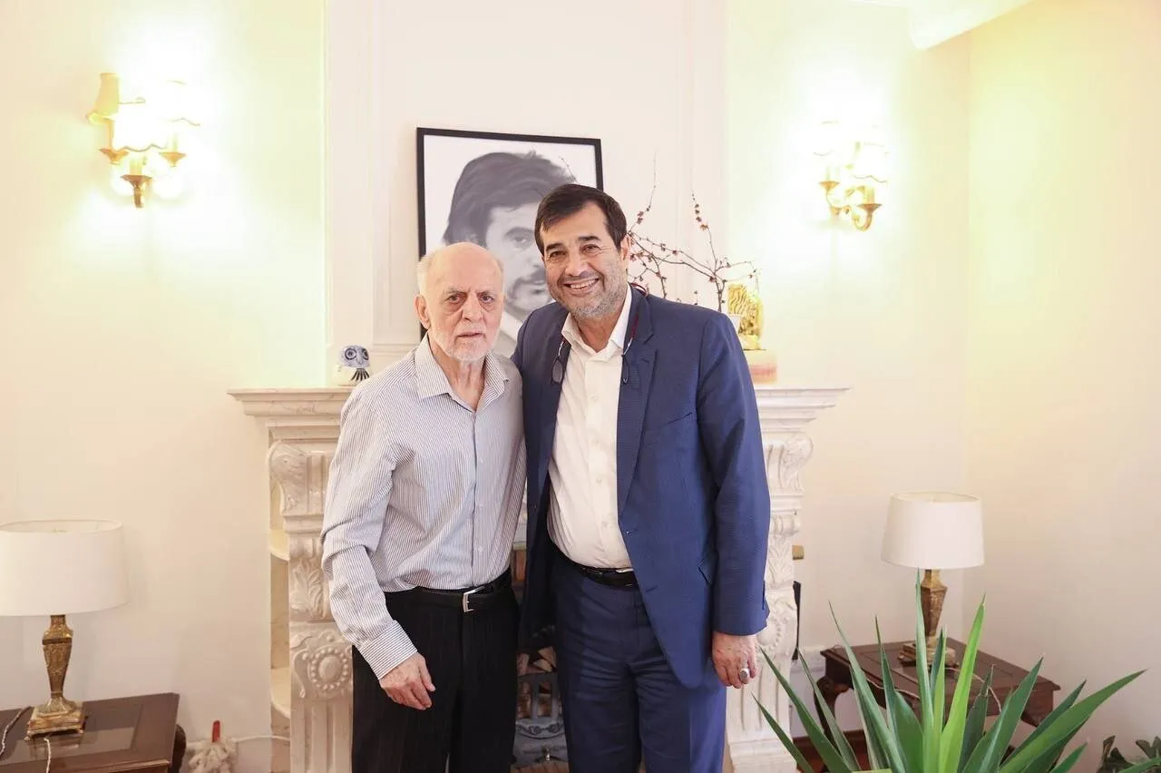 عکس/ حضور احمد دنیامالی در خانه اسطوره پرسپولیس