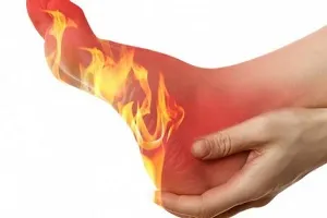 علت داغی کف پا در شب‌ها