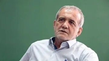 عکس/یادگارِ رفسنجانی با شال سبز در ستاد پزشکیان حاضر شد