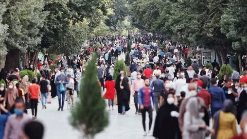 این ۵ نشانه می‌گوید طبقه متوسط آرام‌آرام فقیر می‌شود