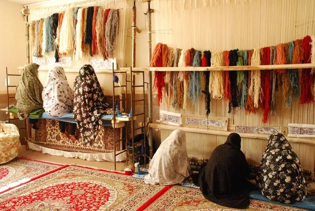 ارتزاق ۱۰ درصد جمعیت از صنعت فرش