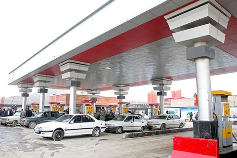 گره کور قیمت بنزین در ایران؛ چرا دولت‌ها از تغییر قیمت بنزین واهمه دارند؟