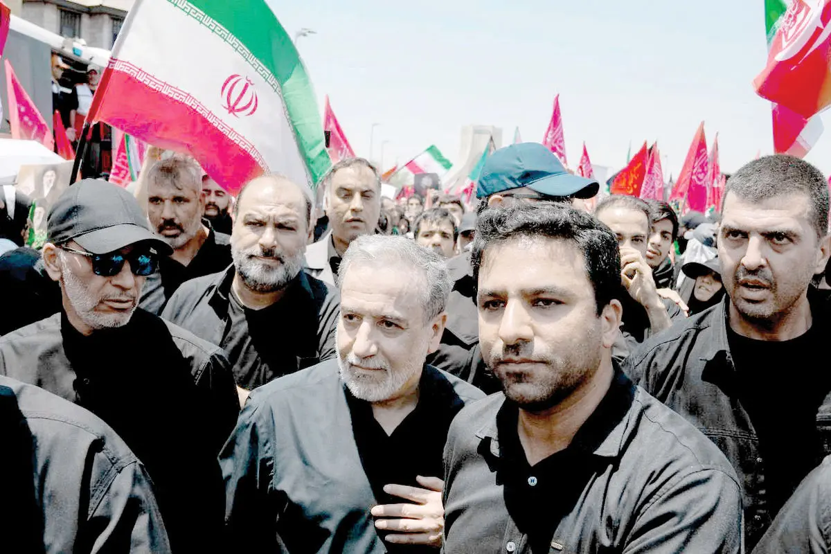تندروها در رؤیای قدکشیدن تندروها در رؤیای قدکشیدن